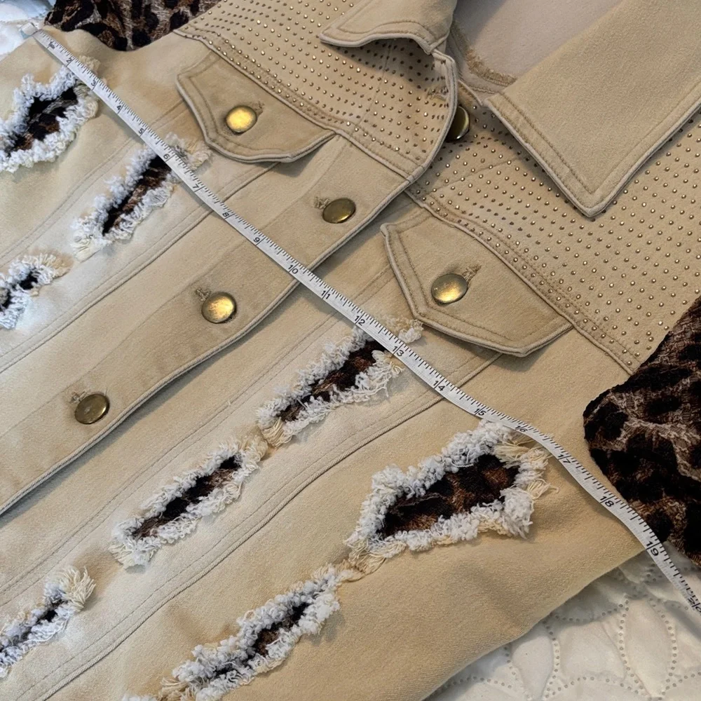A.Z.I Embellished Brushed Denim Jean Jacket w/Leopard Print Cut-Out sz Small - Picture 11 of 14